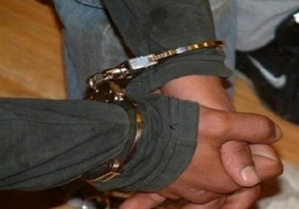 حبس أفراد شرطة لاتهامهم بالتسبب في هروب سجناء