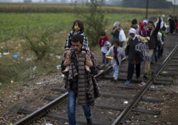 يعبر الاف المهاجرين الحدود إلى داخل المجر يوميا في