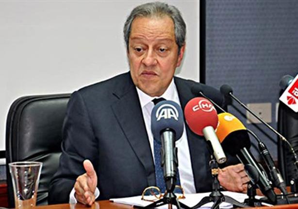 منير فخري عبد النور وزير الصناعة والتجارة