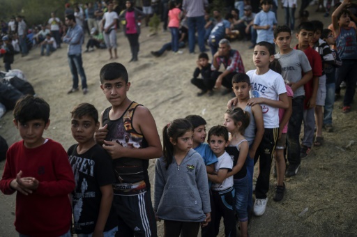 اللاجئين على الحدود التركية اليونانية