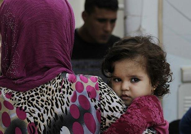 دفعت الحرب مئات الآلاف من السوريين إلى النزوح عن ب