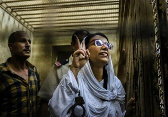 الناشطة الحقوقية ماهينور المصري