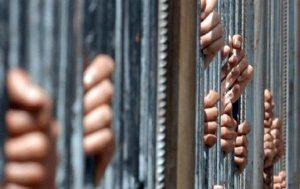  السجن 5 أعوام لـ 3 متهمين بالتحريض على العنف بالش