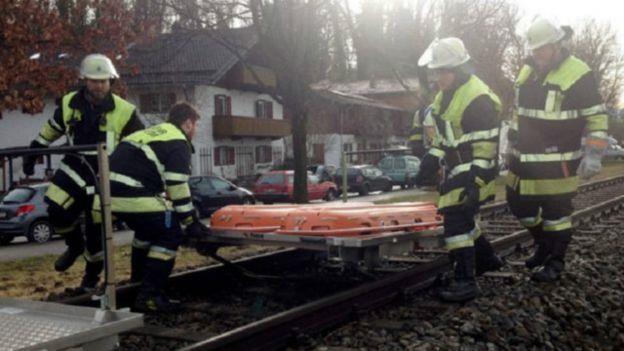 مصرع 8 أشخاص في اصطدام قطار بشاحنة في ألمانيا