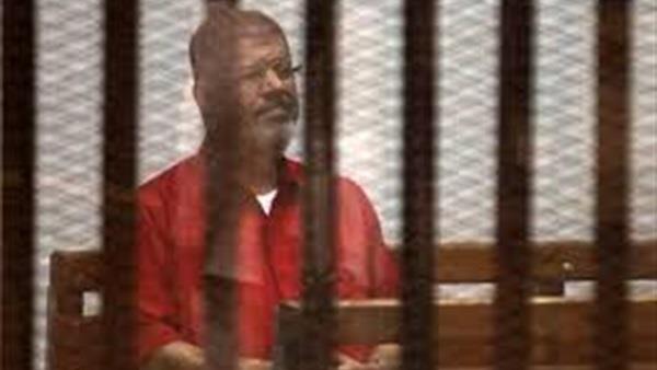 طعن مرسي و8 آخرين من مساعديه