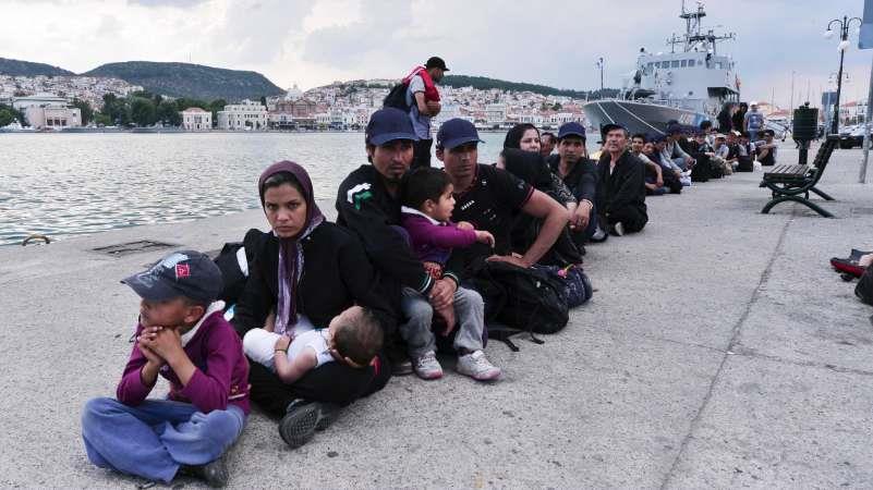 اللاجئين غير الشرعيين من تركيا إلى الجزر اليونانية