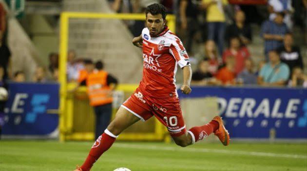 محمود حسن تريزيجيه لاعب  في موسكرون البلجيكي