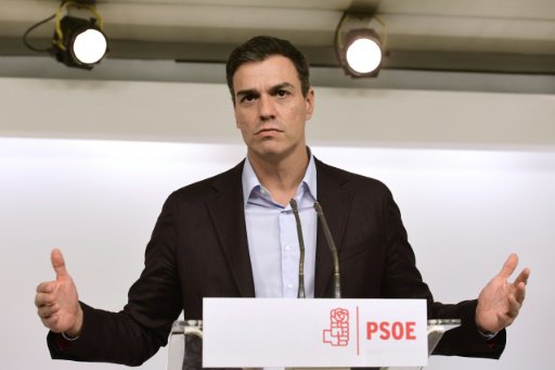امين عام "الحزب الاشتراكي العمالي الاسباني" بيدرو 