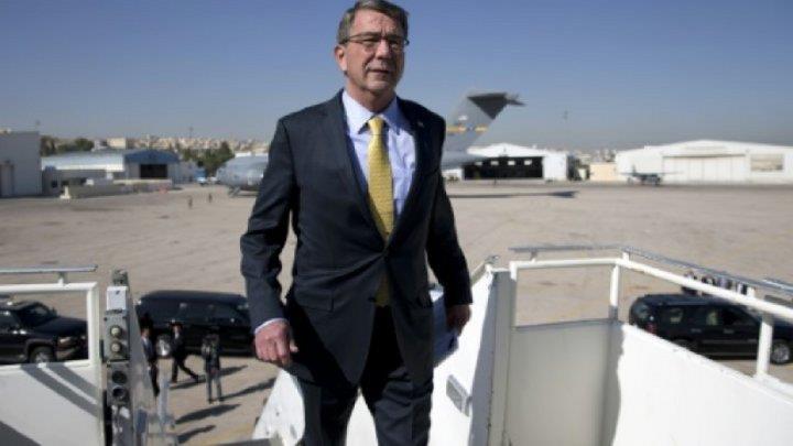  (ا ف ب)وزير الدفاع الامريكي اش كارتر زار العراق و