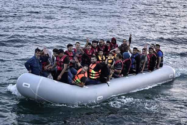 3740 لاجئا لقوا حتفهم في البحر المتوسط