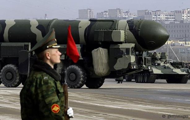 روسيا تكشف عن صور لإطلاق أخطر الصواريخ الباليستية