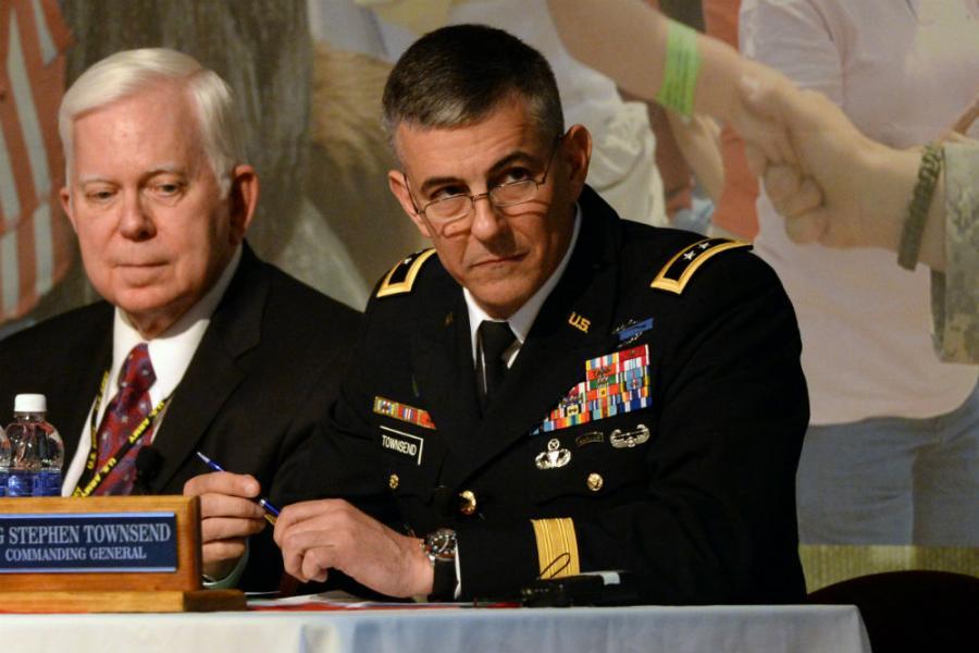 ستيفن تاونسيند قائد القوات الأمريكية في العراق