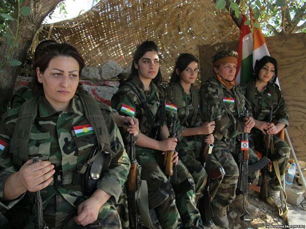 المقاتلات الكرديات