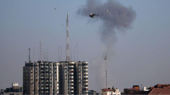 161005142141_gaza_air_strike_640x360_afp_nocredit