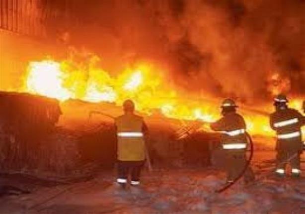 حريق يلتهم 4 منازل في أسيوط 