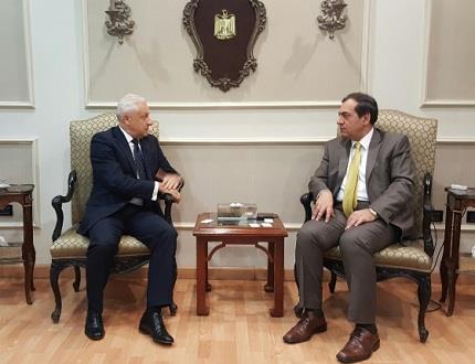 خلال لقاء وزير البترول مع سفير بيلاروسيا