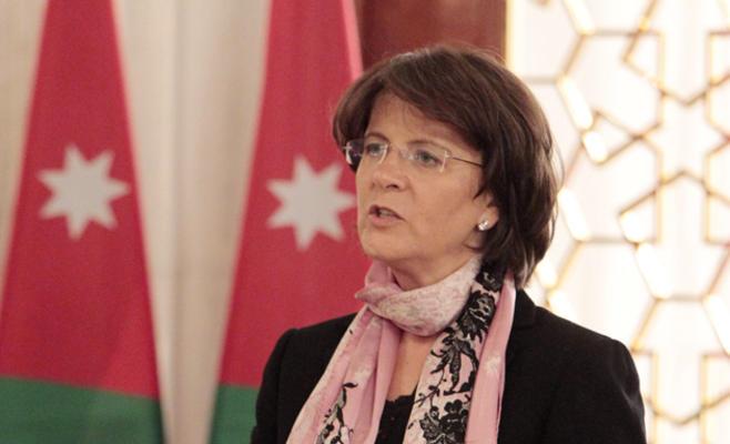 وزيرة السياحة والآثار الأردنية لينا عناب