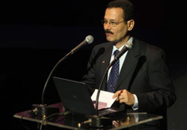 أحمد درويش رئيس المنطقة الاقتصادية لقناة السويس