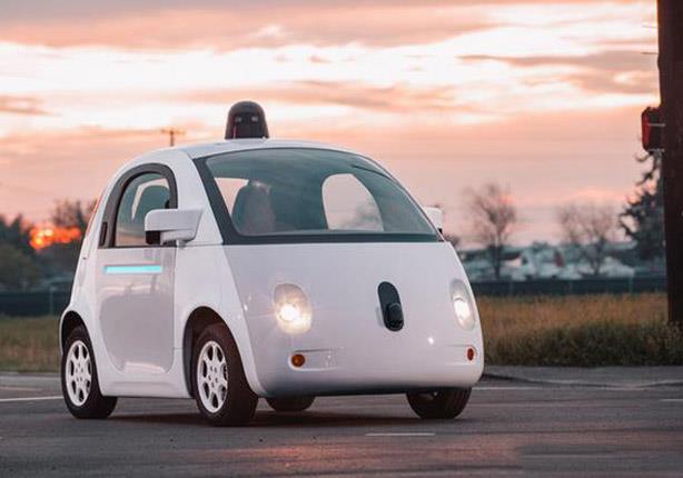 سيارة جوجل ذاتية القيادة