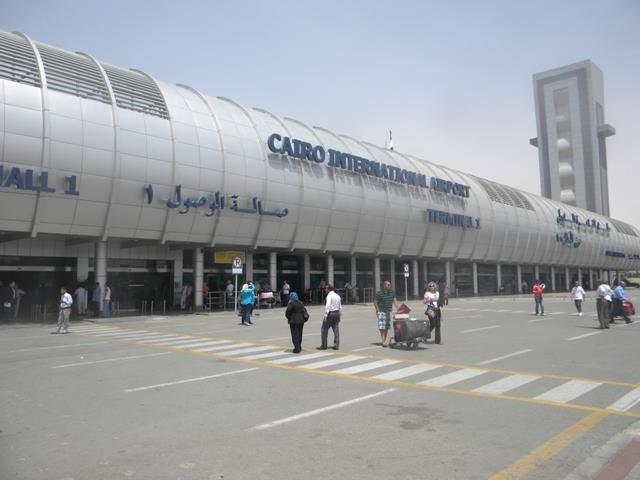 مطار القاهرة الدول
