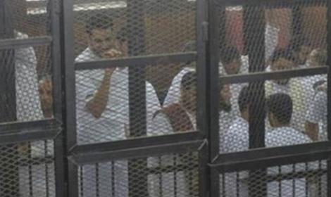 محاكمة 68 متهمًا في اقتحام قسم شرطة حلوان
