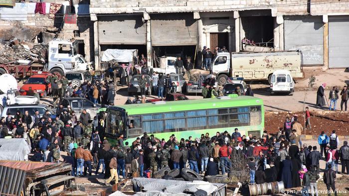 عمليات الإجلاء من حلب