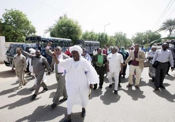 بين مصر والسودان.. "التعويم" لا يعرف حدود فاصلة