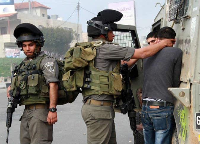 الجيش الإسرائيلي يعتقل 4 فلسطينيين