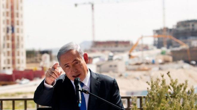 نتنياهو يتحدث لدى زيارته مستوطنة إسرائيلية