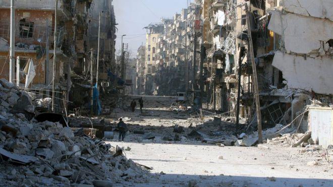 أكد الأطباء وعناصر المعارضة في حلب الشرقية بأنهم ل
