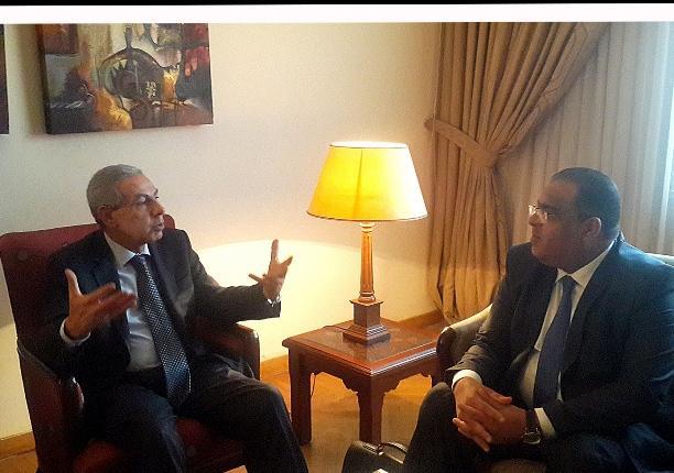 خلال لقاء وزير الصناعة مع نظيره التونسي