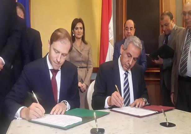 مصر توقع اتفاقية إنشاء منطقة صناعية روسية في شرق ب