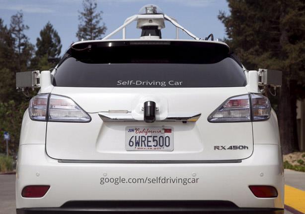 شاحنة جوجل ذاتية القيادة