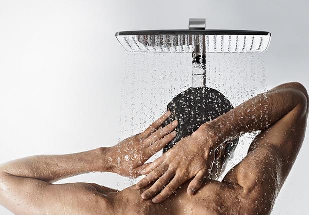 هل تعلم أن الاستحمام اليومي خطر على صحتك؟