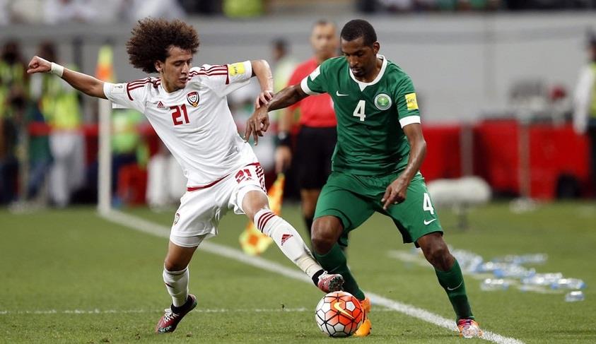 عموري يقود الإمارات للتعادل مع السعودية