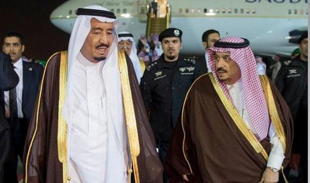 العاهل السعودي يصل إلى أنقرة في زيارة رسمية
