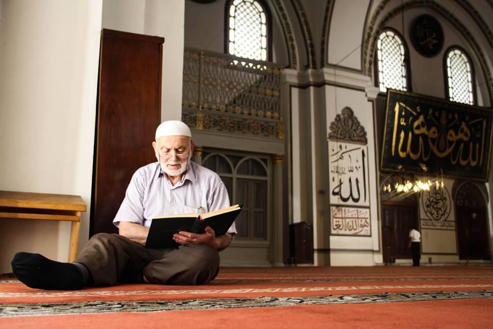 معجزة قرآنية.. القرآن يحدد سن الشيخوخة