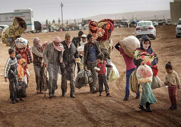 إعادة 12 لاجئا سوريا جوا إلى تركيا من اليونان بموج