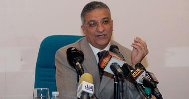 أحمد زكي بدر، وزير التنمية المحلية