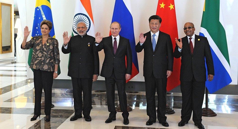 بوتين يلتقي جميع زعماء دول جنوب شرق آسيا في قمة رو