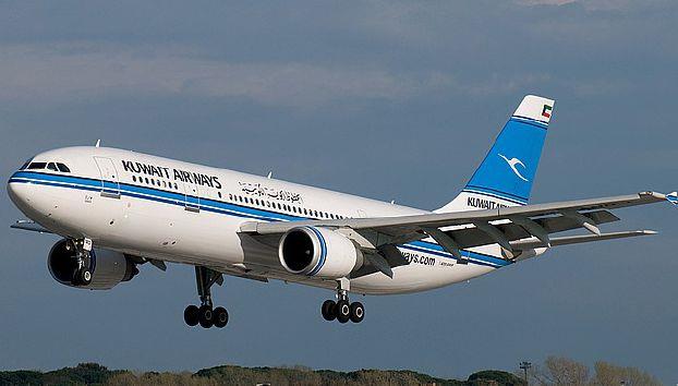 إعادة فحص حقائب المسافرين على متن طائرة كويتية بسب