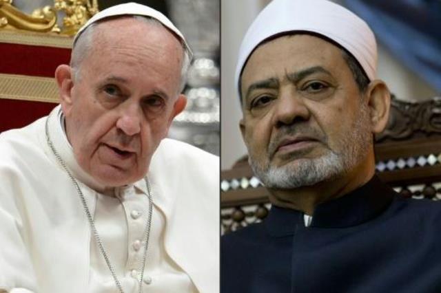 أحمد الطيب مع البابا فرنسيس