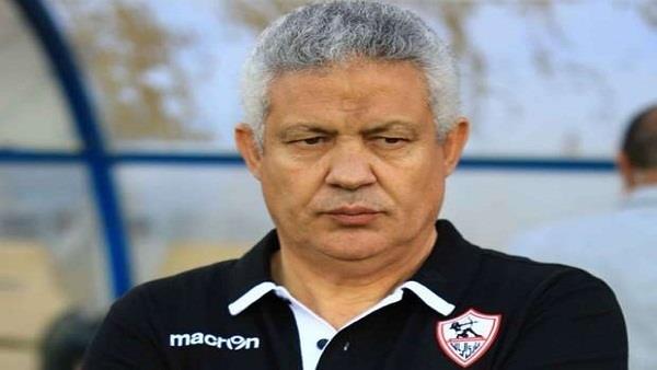 محمد حلمى المدير الفنى للفريق الأول لكرة القدم بنا