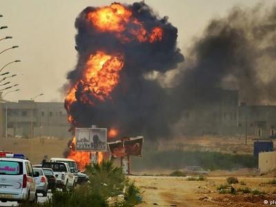 تفجيرات انتحارية بلبيا