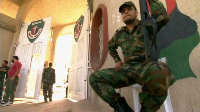 تسيطر على السجون في ليبيا قوة مشتركة من المجموعات 