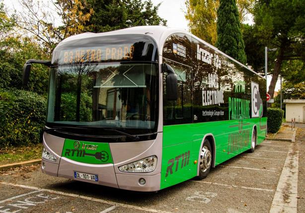 فرنسا تطلق أول حافلة كهربائية