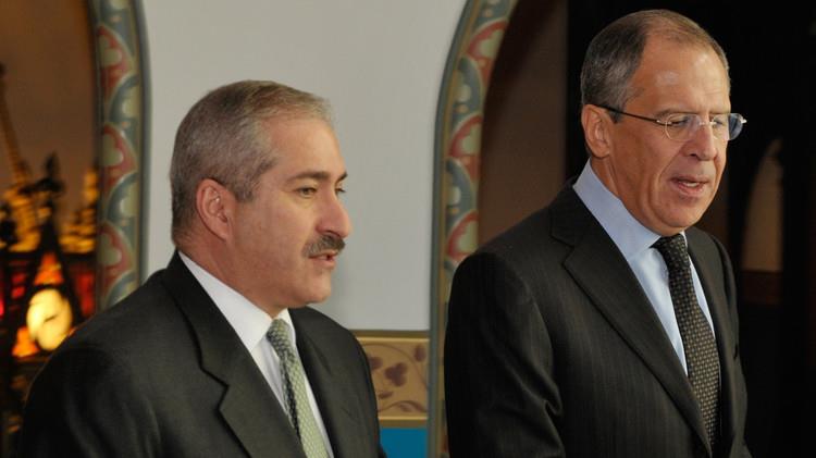 وزيرا الخارجية الروسي سيرغي لافروف والأردني ناصر ج