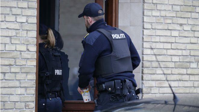 الشرطة الدانماركية تفتش شقة في العاصمة كوبنهاغن بح