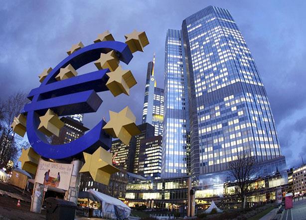 البنك المركزي الاوروبي يعرب عن استعداده لضخ سيولة 