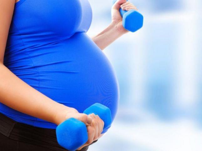  البدانة في فترة الحمل تضر بالجنين وصحة المولود